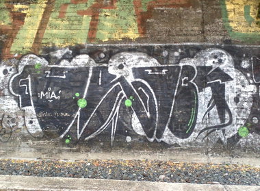 Graffiti Bombing in Prague - Photo by Exist333 - Uruck