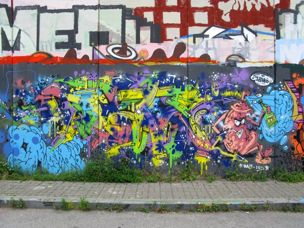 Graffiti Wall in Prague - Photo by Exist333 - Tron