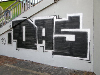Graffiti Bombing in Prague - Photo by Exist333 - Streets