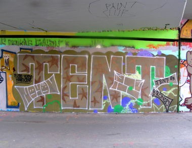 Graffiti Wall in Prague - Photo by Exist333 - Tent