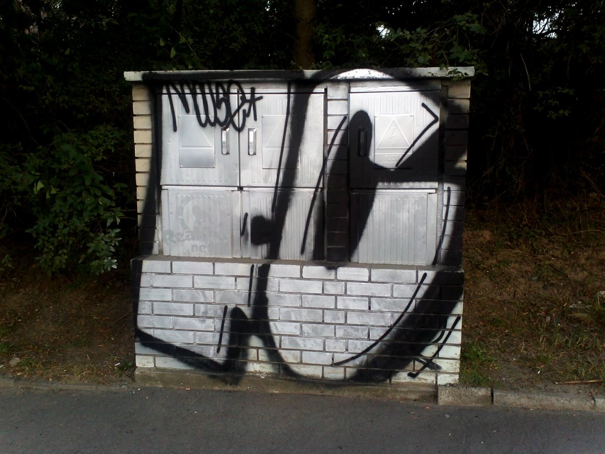 Graffiti Bombing in Prague - Photo by Exist333 - FC
