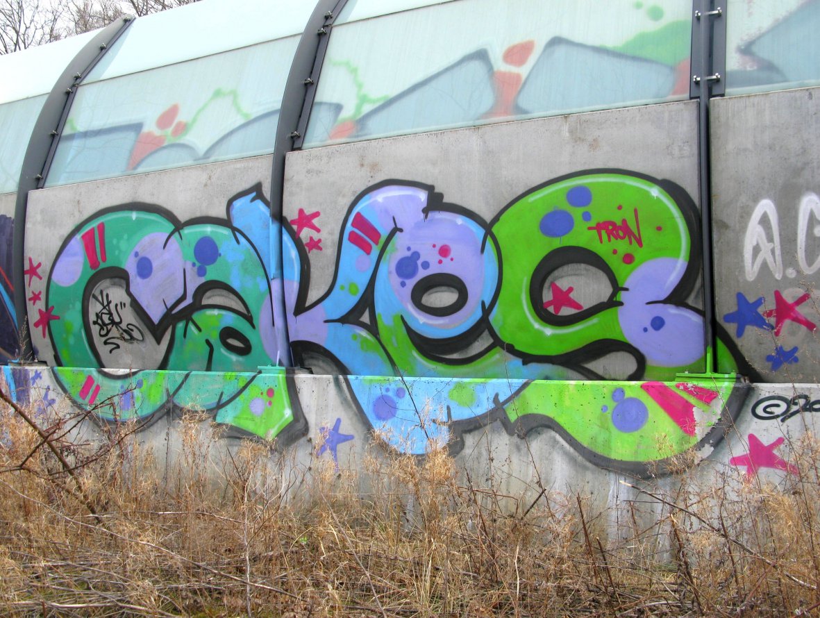 Graffiti Bombing in Prague - Photo by Exist333