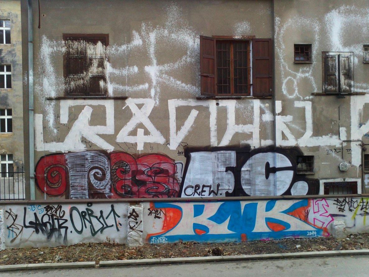 Graffiti Bombing in Prague - Photo by Exist333