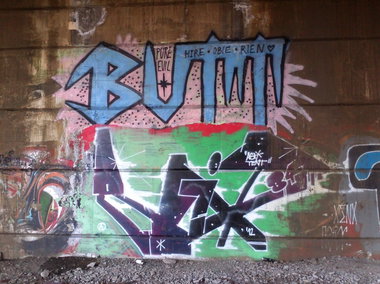 Graffiti Bombing in Prague - Photo by Exist333 - Train, line