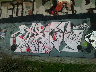 Graffiti Wall in Prague - Photo by Exist333 - Eaton