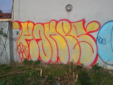 Graffiti Bombing in Prague - Photo by Exist333 - Throwie