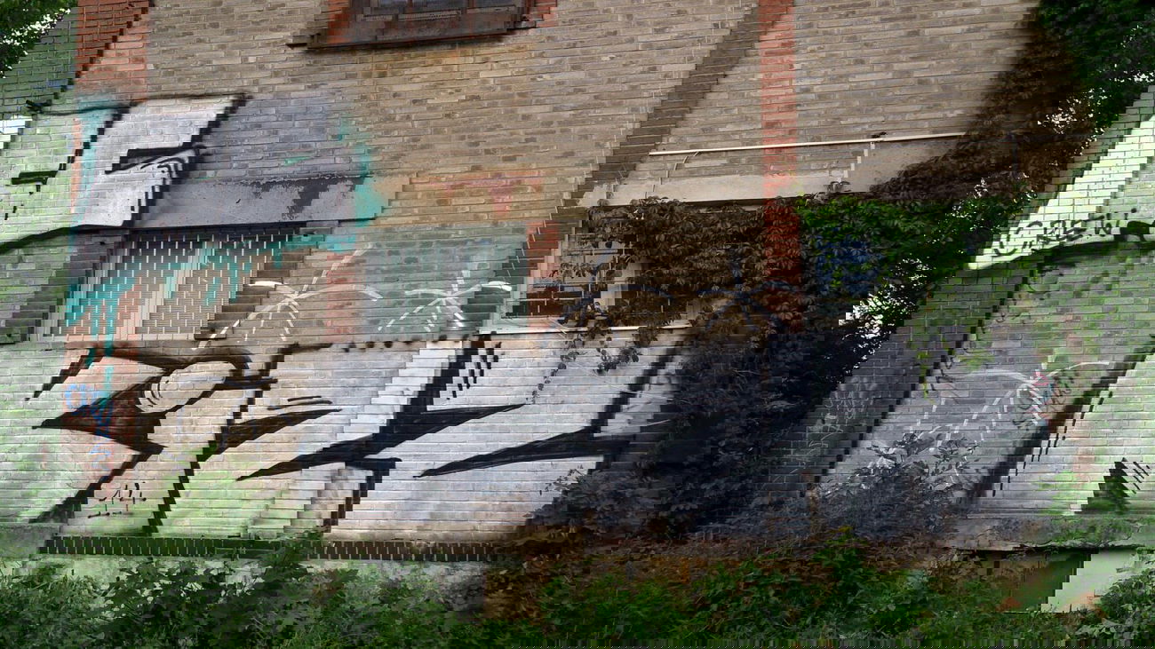 Graffiti Bombing in Prague - Photo by Exist333