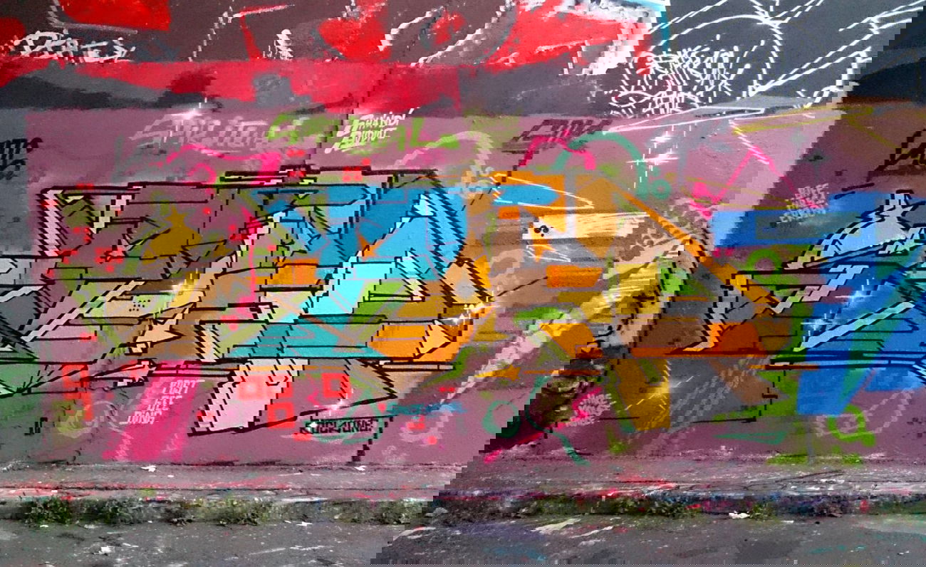 Graffiti Wall in Prague - Photo by Exist333 - Spord