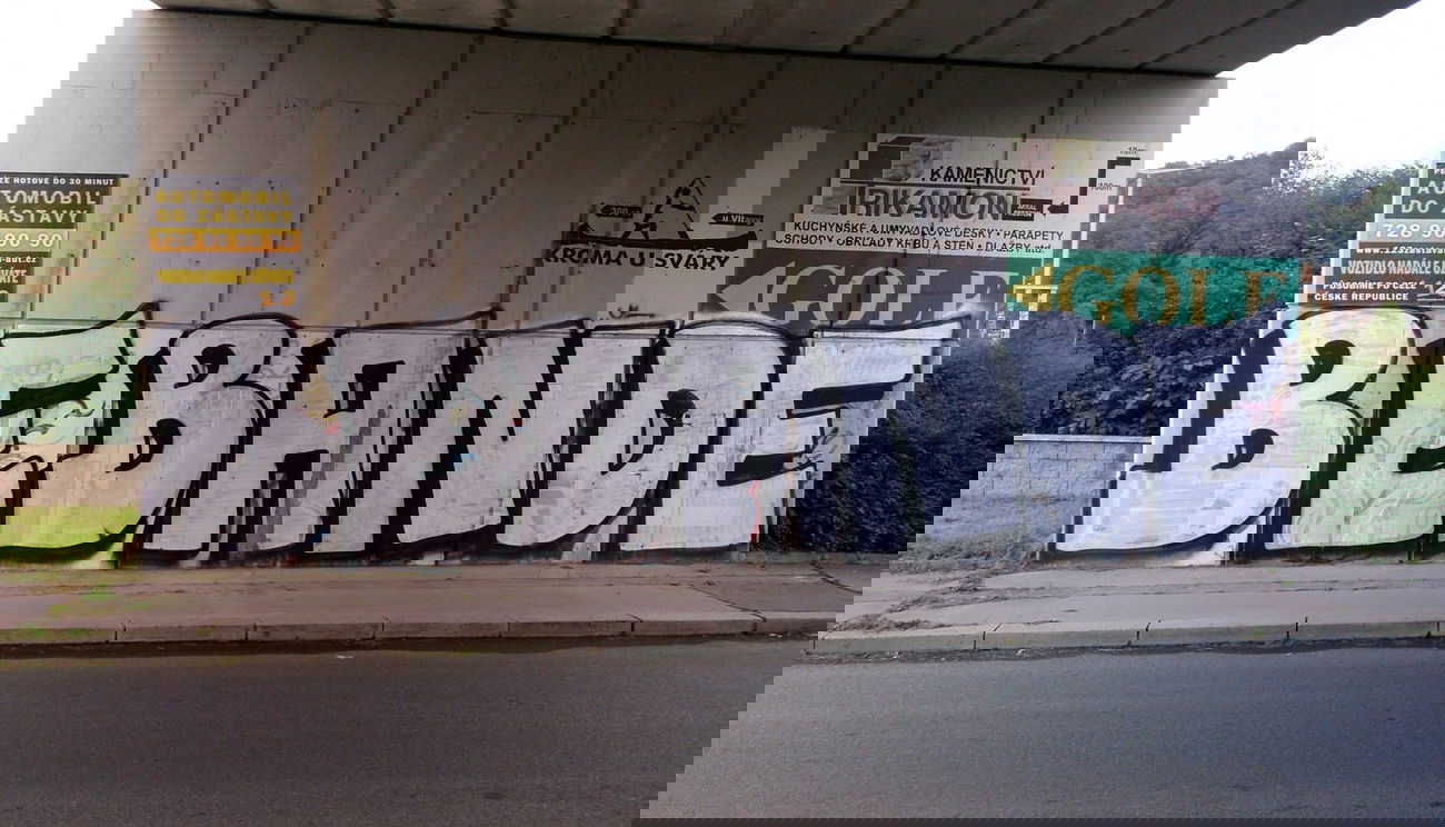 Graffiti Bombing - Photo by Exist333