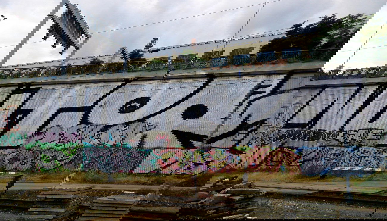 Graffiti Bombing in Prague - Photo by Exist333 - Train, line, bombing