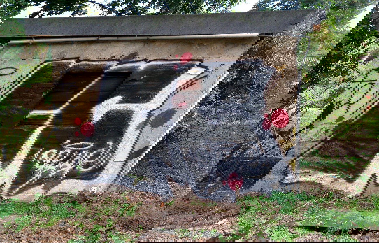 Graffiti Bombing in Prague - Photo by Exist333