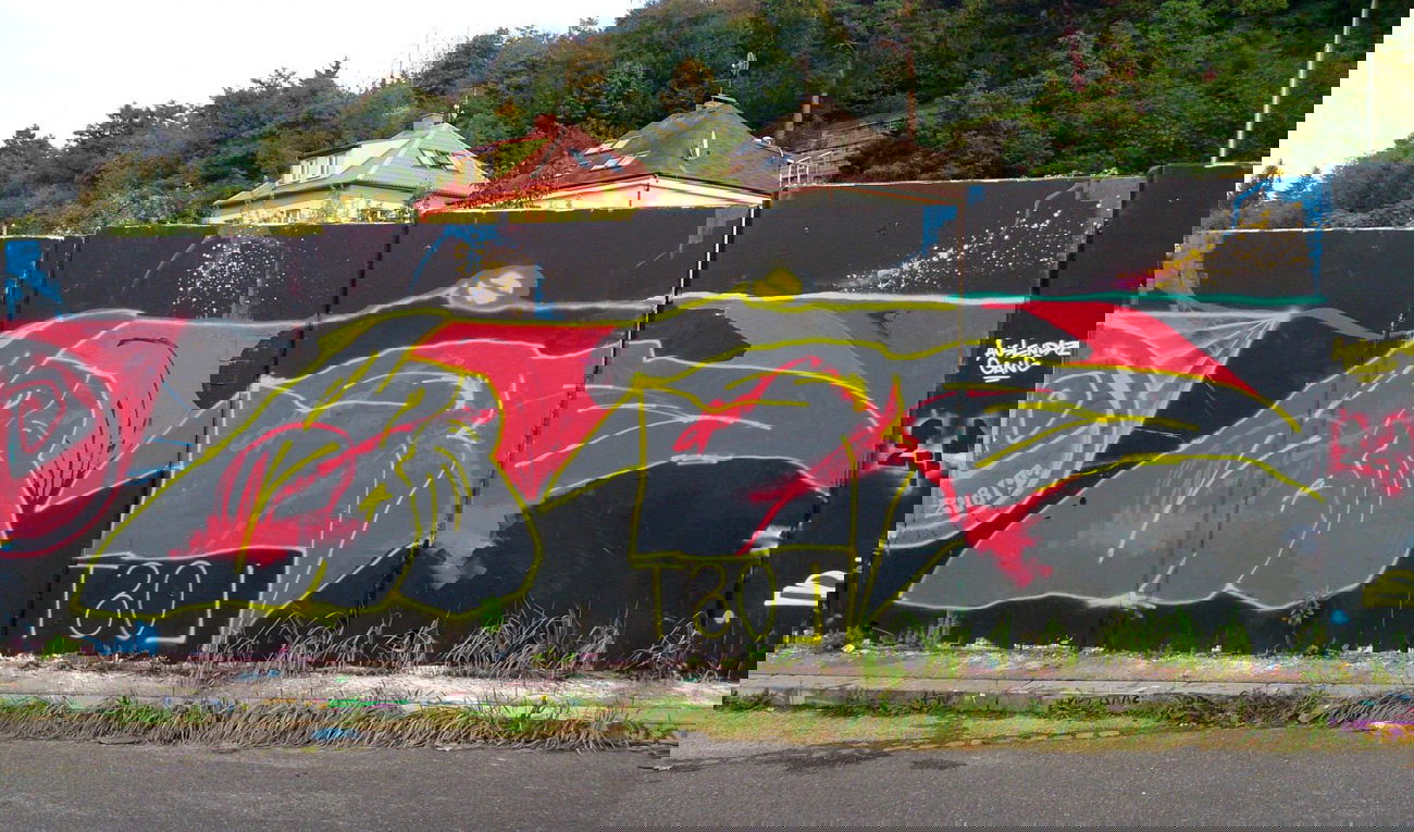 Graffiti Wall in Prague - Photo by Exist333 - Absurd