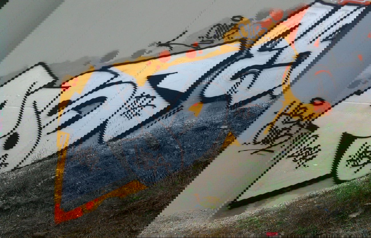 Graffiti Bombing in Prague - Photo by Exist333