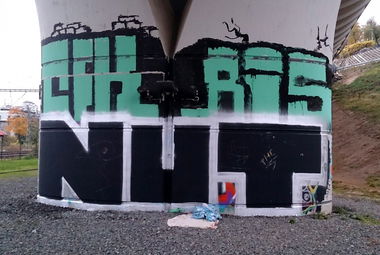 Graffiti Bombing in Prague - Photo by Exist333