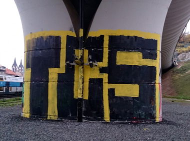 Graffiti Bombing in Prague - Photo by Exist333