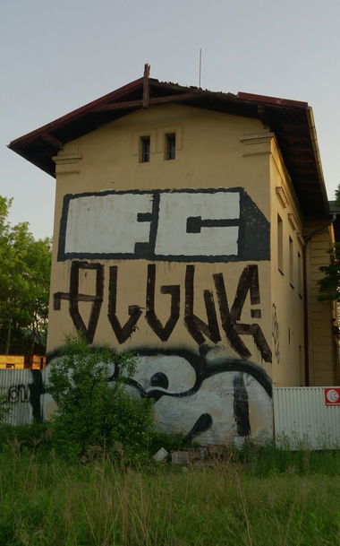 Graffiti Bombing in Prague - Photo by Exist333