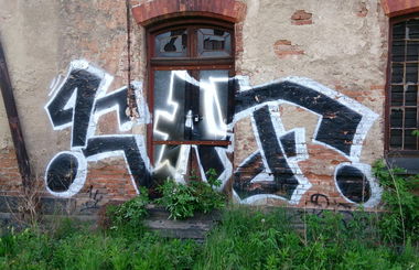 Graffiti in Praha - Photo by Exist333