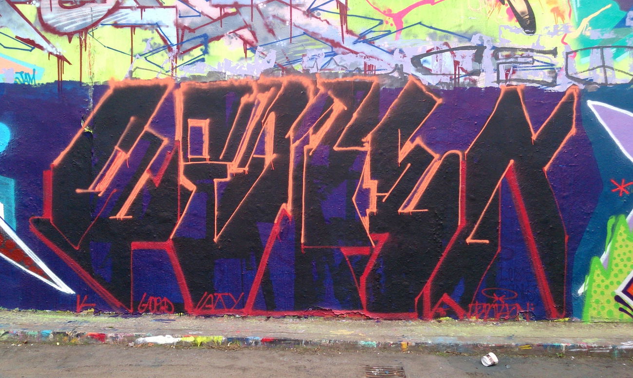 Graffiti in PRAGUE - Photo by Exist333