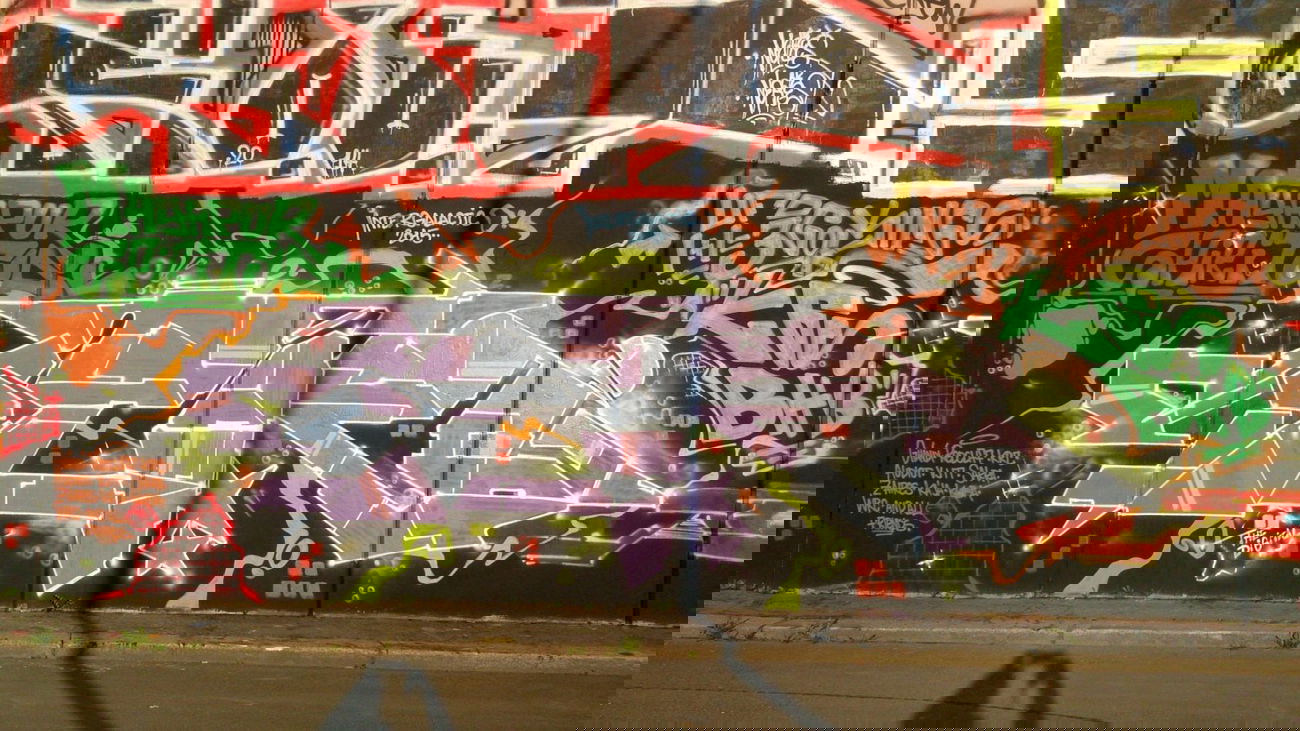 Graffiti Wall in Praha - Photo by Exist333