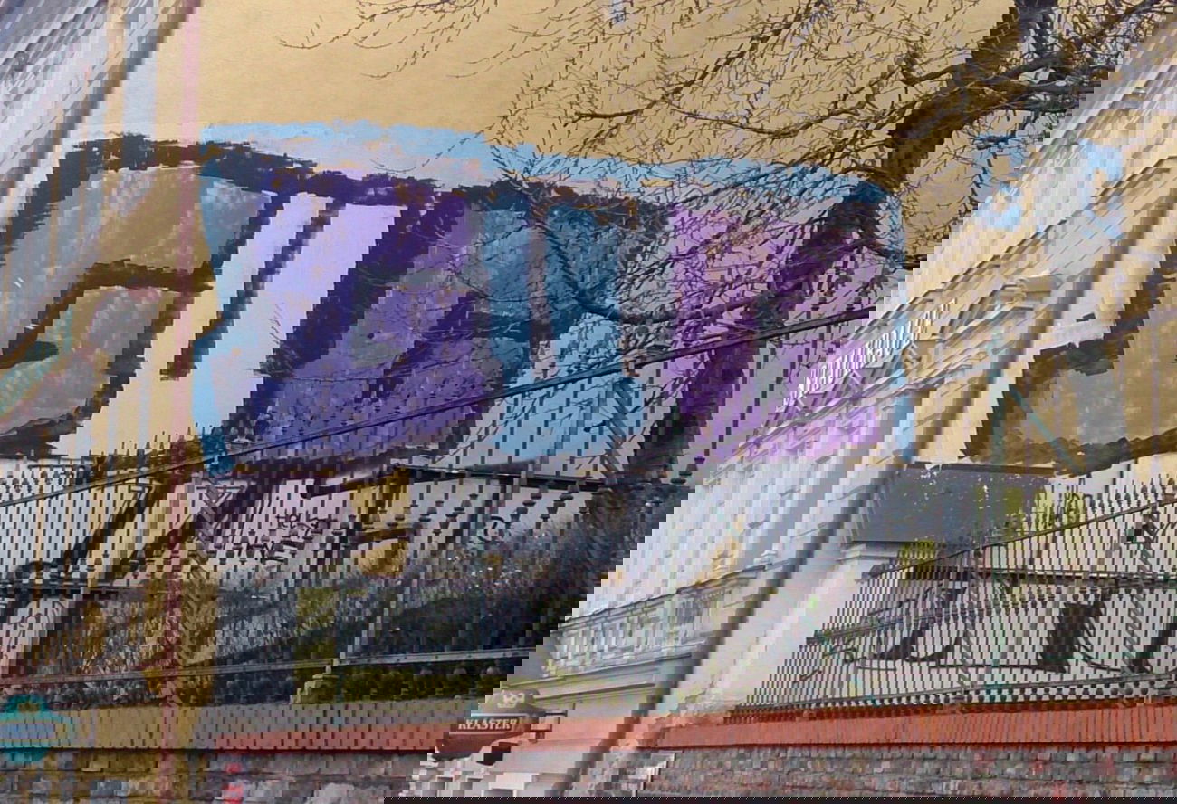 Graffiti Bombing in Prague - Photo by Exist333