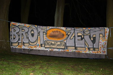 Graffiti Wall - Photo by Exuserwithname (2016)