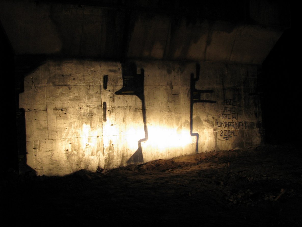 Graffiti Bombing - Photo by FIROONE