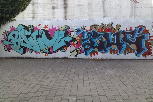 Graffiti Wall - Photo by FISCHLAKEN - Bem, Luc, Essen