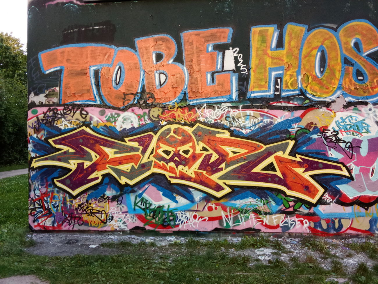Graffiti Wall in Rostock - Photo by FLOR45
