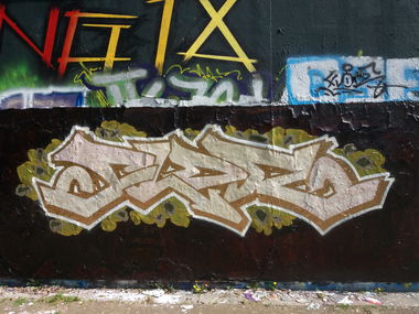 Graffiti Wall in Rostock - Photo by FLOR45