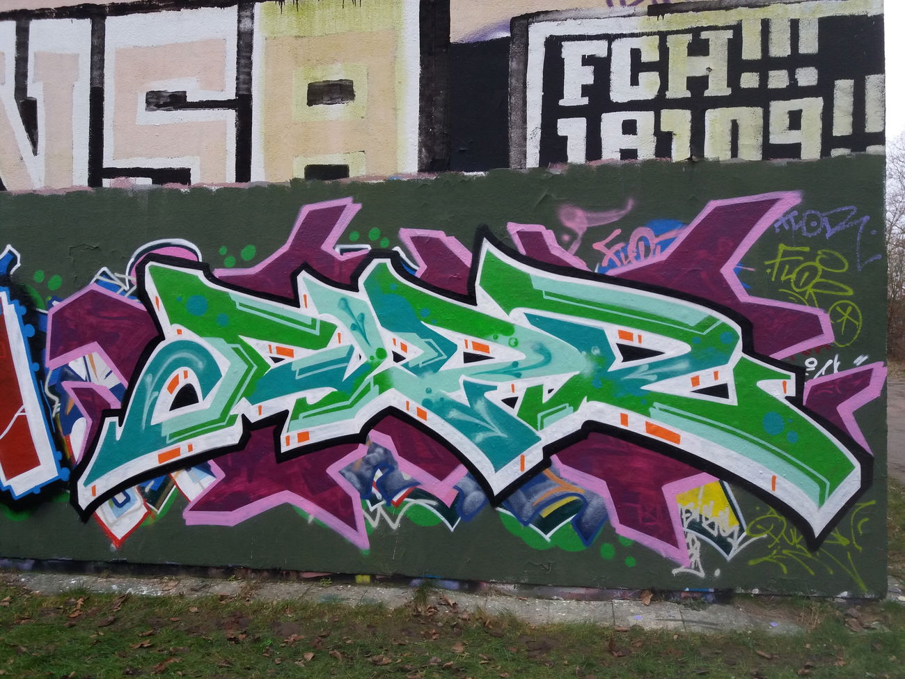 Graffiti Wall in Rostock - Photo by FLOR45