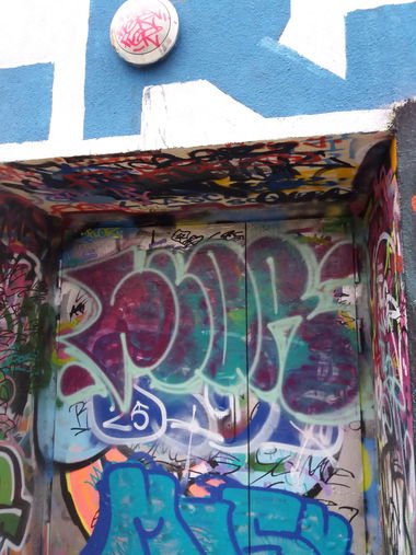 Graffiti Wall in Rostock - Photo by FLOR45