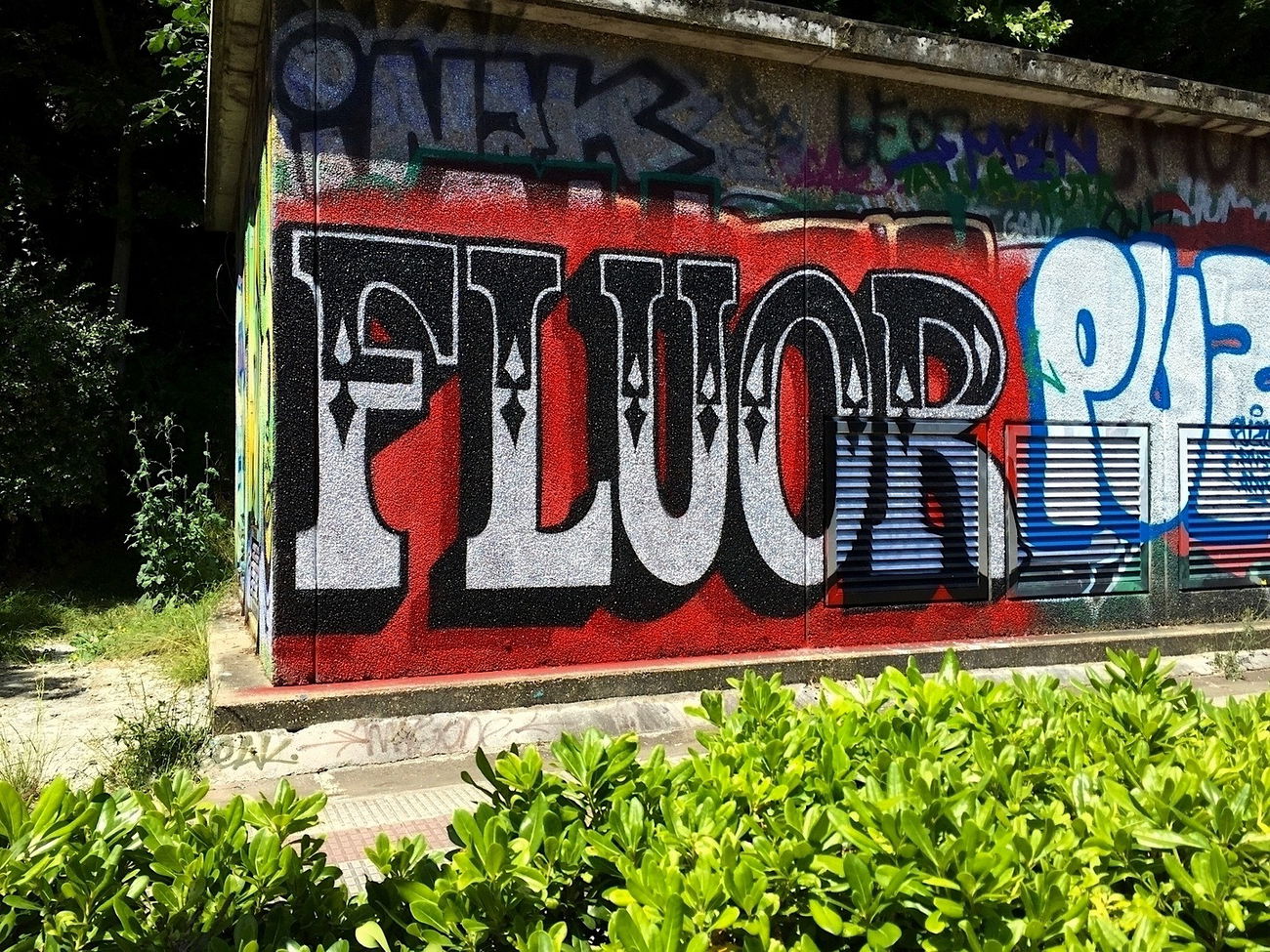 Graffiti Wall - Photo by FLUORONE - fluor, fluorone (2016)