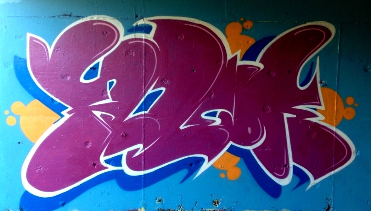 Graffiti Wall - Photo by FLUORONE (2014)