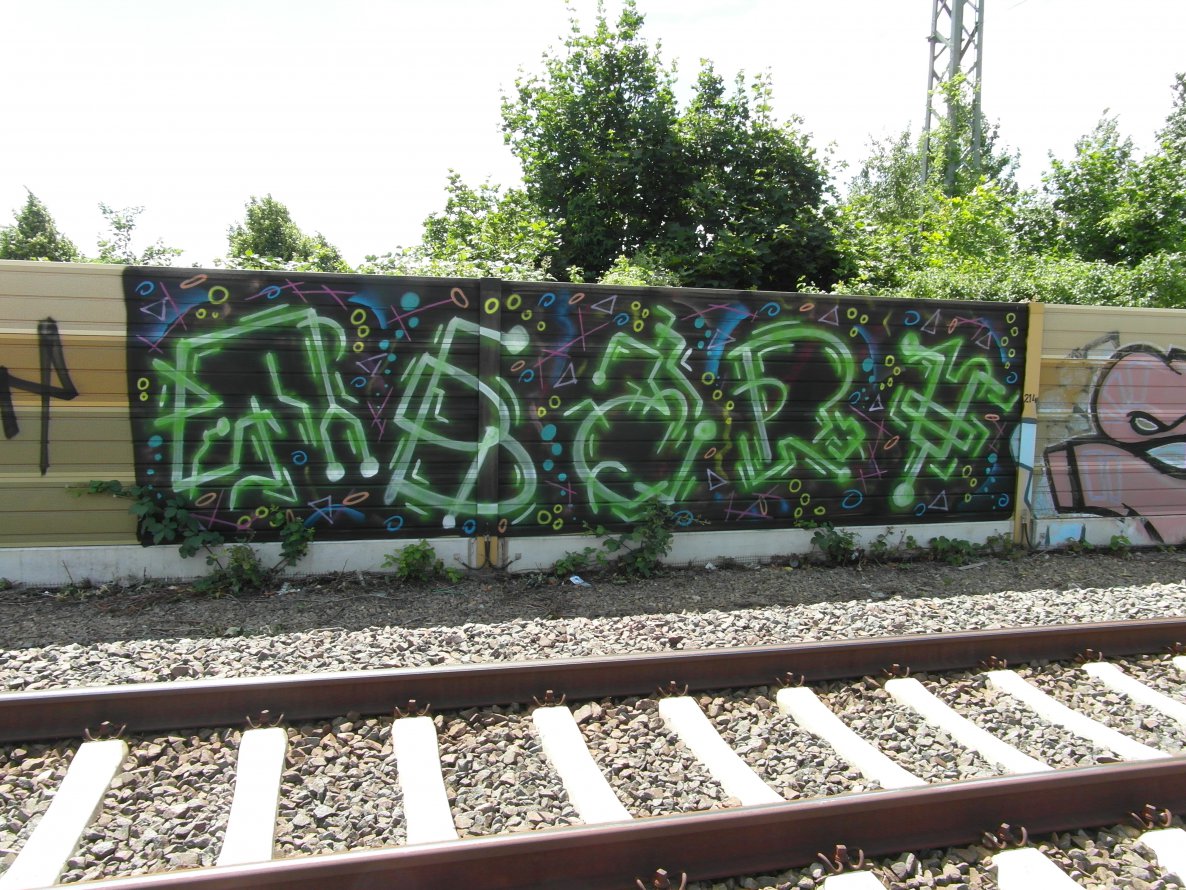 Graffiti Bombing - Photo by FOESandFriends - Abart, FOE, Crew