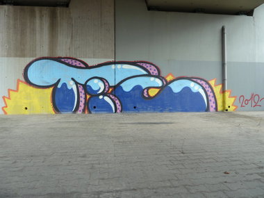 Graffiti Bombing - Photo by FOESandFriends - Tic, FOE, Crew