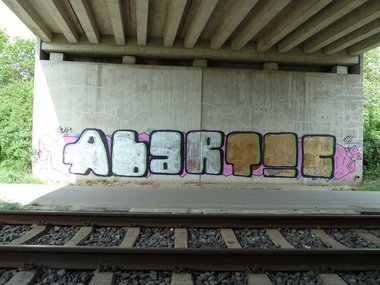 Graffiti Bombing - Photo by FOESandFriends - Abart, Tic, FOE