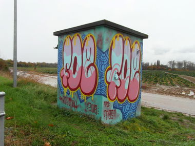 Graffiti Bombing - Photo by FOESandFriends - FOE, Crew, Cru