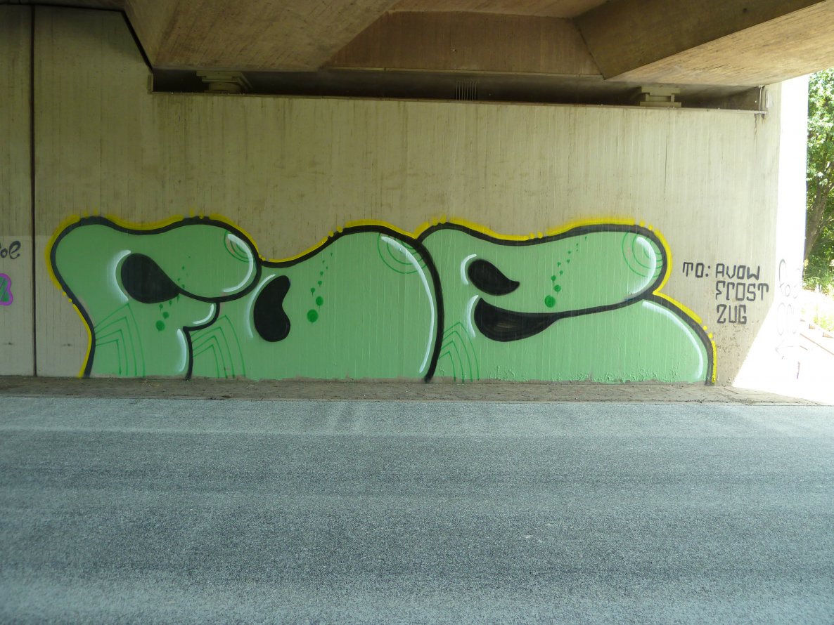 Graffiti Wall - Photo by FOESandFriends - FOE, Crew, Cru