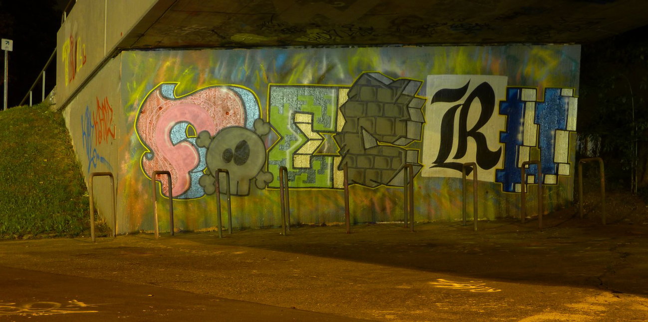 Graffiti Wall - Photo by FOESandFriends - FOE, Crew, Cru