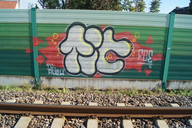 Graffiti Bombing - Photo by FOESandFriends - Tic, FOE, Crew
