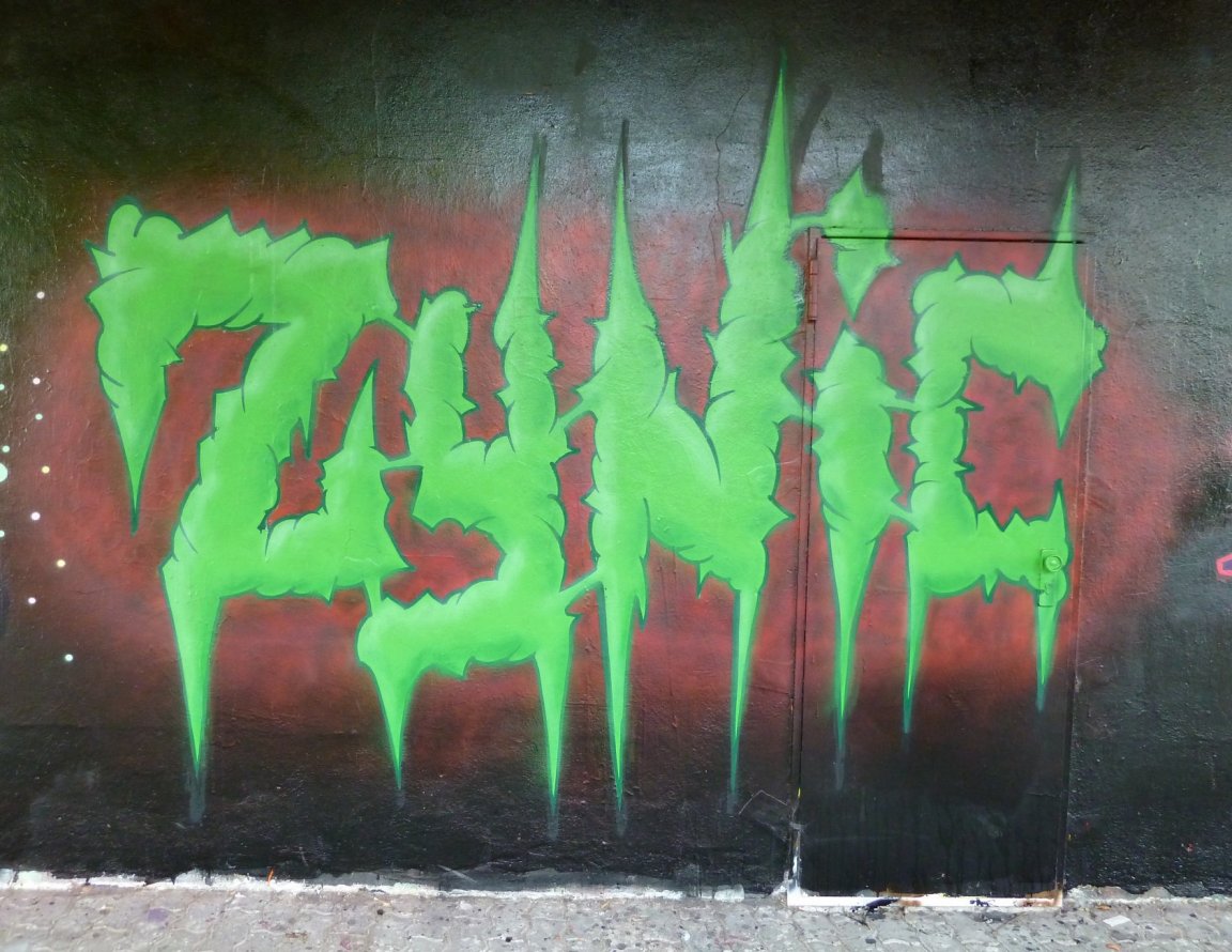 Graffiti Wall - Photo by FOESandFriends - Zynic, FOE, Crew