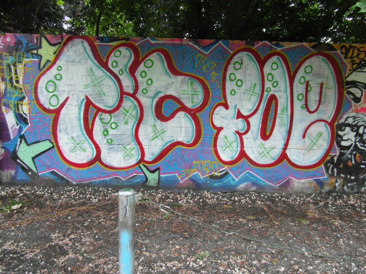 Graffiti Wall - Photo by FOESandFriends - Tic, FOE, Crew