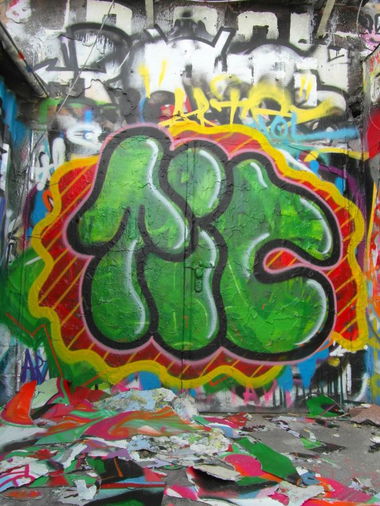 Graffiti Bombing - Photo by FOESandFriends - Tic, FOE, Crew