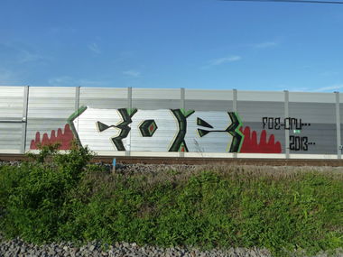 Graffiti Bombing - Photo by FOESandFriends - FOE, Crew, Cru