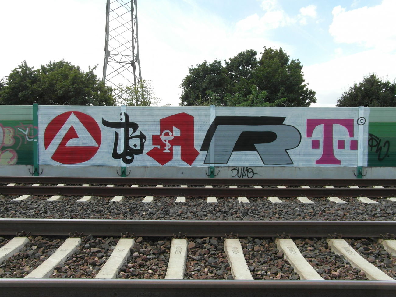 Graffiti Wall - Photo by FOESandFriends - Abart, Tic, Zynic