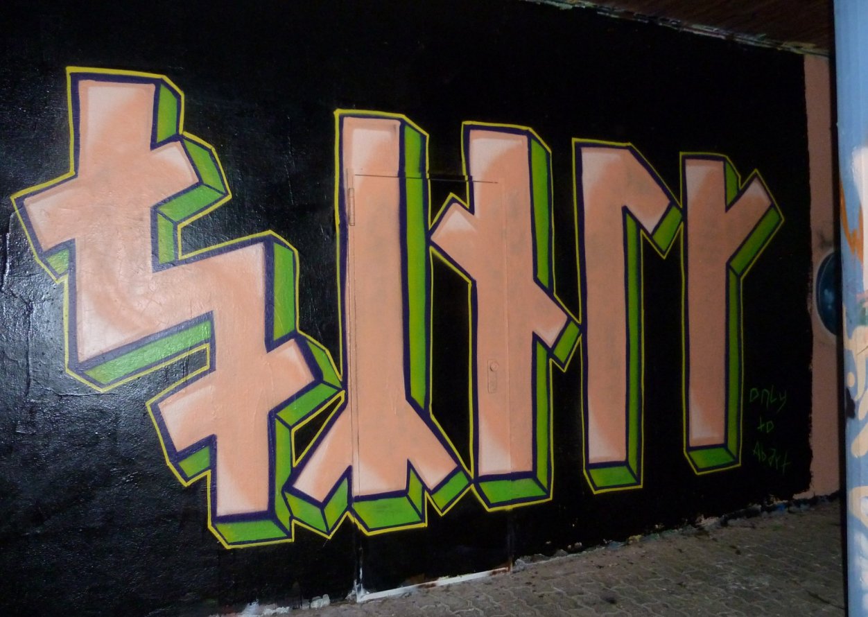 Graffiti Wall - Photo by FOESandFriends - Zynic, FOE, Crew