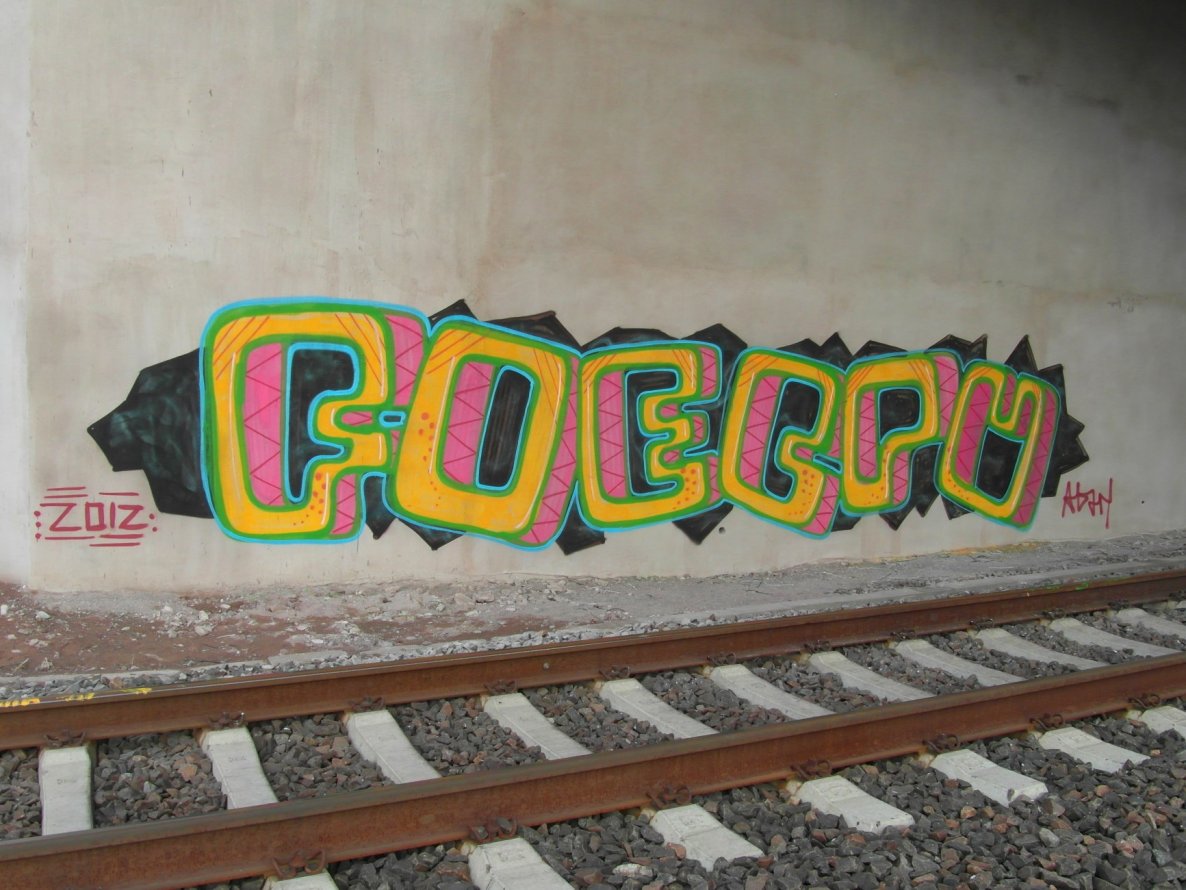 Graffiti Bombing - Photo by FOESandFriends - Abart, FOE, Crew