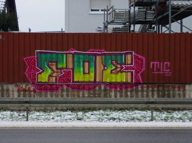 Graffiti Bombing - Photo by FOESandFriends - Tic, FOE, Crew