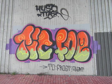 Graffiti Bombing - Photo by FOESandFriends - Tic, FOE, Crew