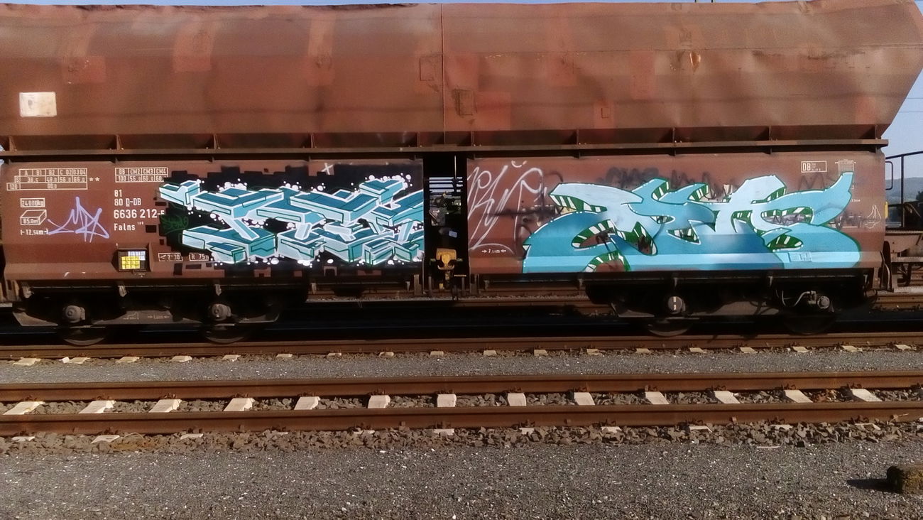 Graffiti Wall - Photo by FR8SPOT - freight, fr8